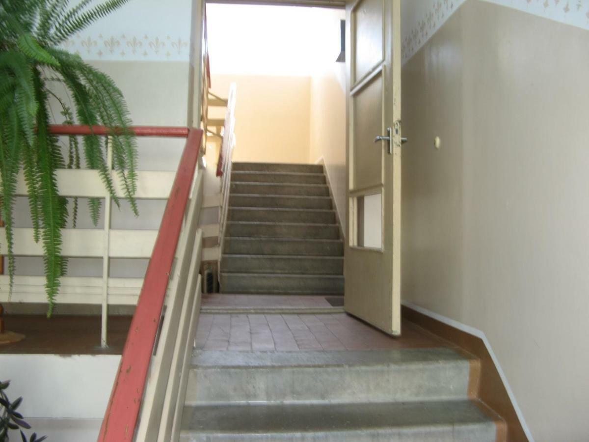 Gratarre Apartment Kuressaare Eksteriør bilde